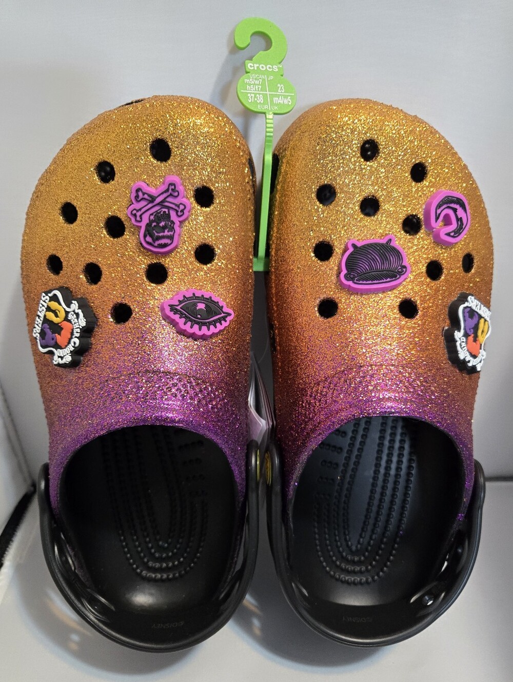 Crocs Hocus Pocus Disney  WOMAN Size 7 Limited Edition- M-5/W-7